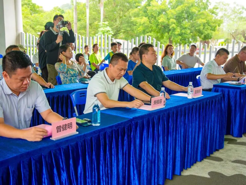 4e547bb64e1c114ce8f11510690ec68b.jpeg