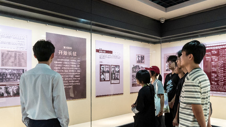 师生共赴新丰博物馆，开展红色研学